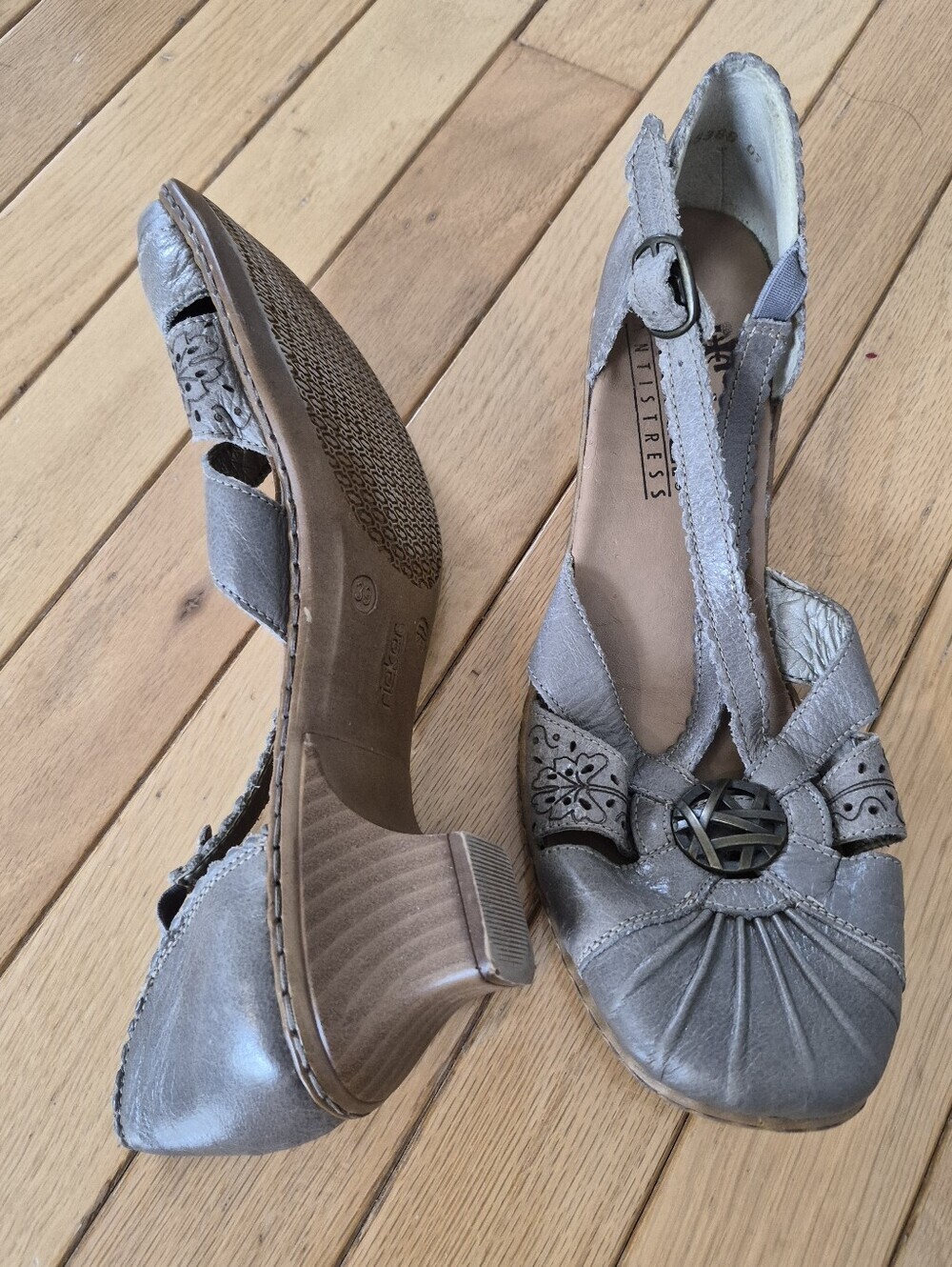 Rieker Leather Grey Strappy Sandals 39 Boho Granolagirl Goblincore Quirky Fairy
